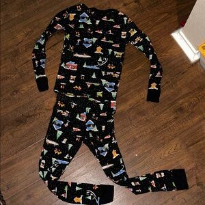 Old Navy Festive Graphic Pajama Set - Black and Green